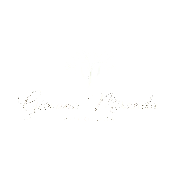 Giovana Miranda Logo